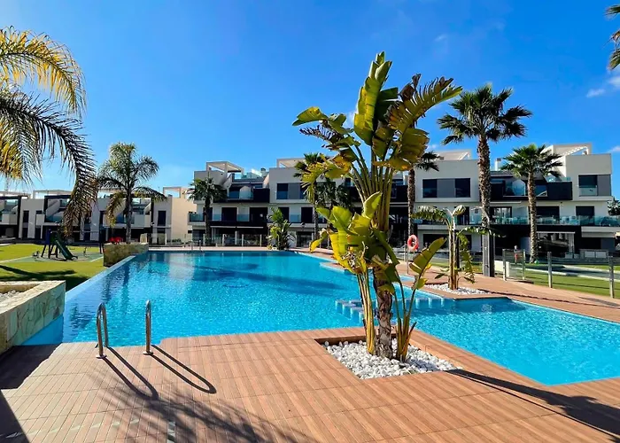 \'Nº85\' Oasis Beach X - Holiday Apartment
